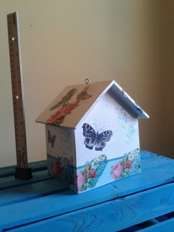Decorative Wooden Birdhouse