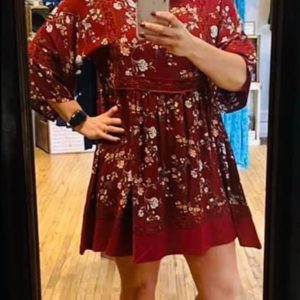 Woman’s Burgundy Floral Dress w/Crochet Lace Detail