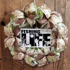 Fishing Life Green Mesh Decor Wreath