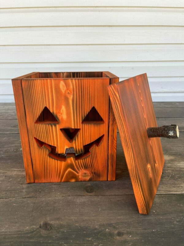 Jack – Wooden Jack-O-Lantern with Indoor/Outdoor Remote Controlled LED Light