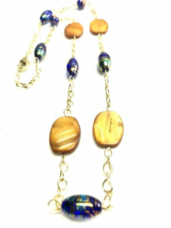 Blue, tan & gold colored women’s necklace