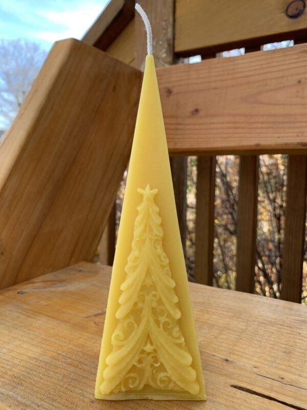 Beeswax Candle – Pyramid Christmas Tree Pillar