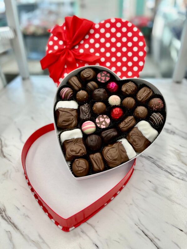 Valentine’s Day Polka Dot Heart Assorted Gift Chocolate Box
