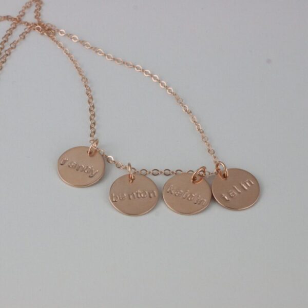 Personalized Mother’s name necklace ( 1/2″ Discs)