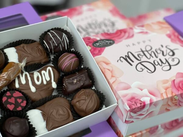 Happy Mother’s Day Assorted Box – 2 layer 12 Piece