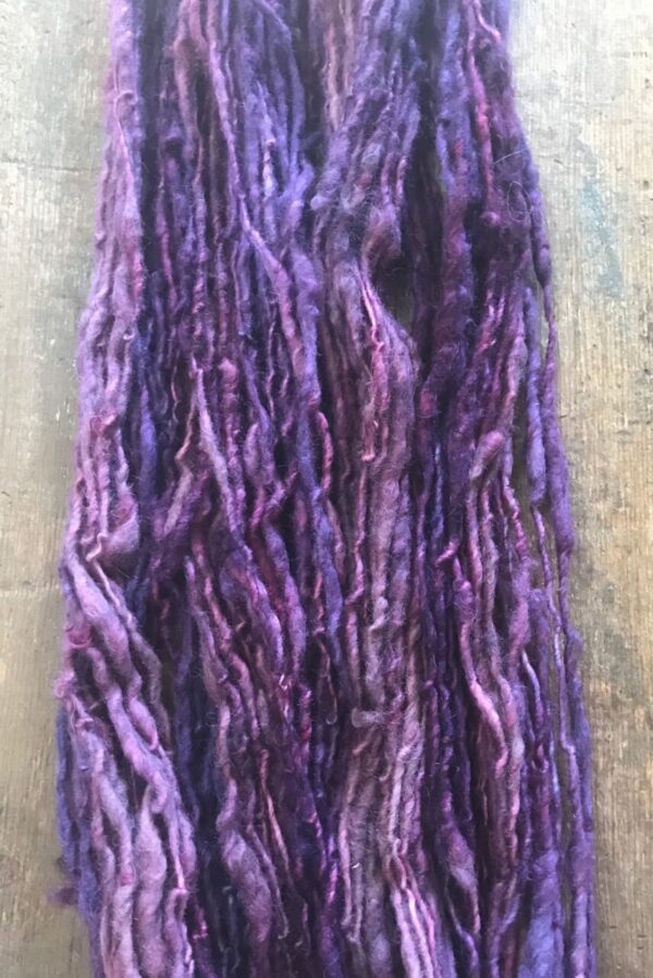 Icelandic wool, plummy purple 50 yards