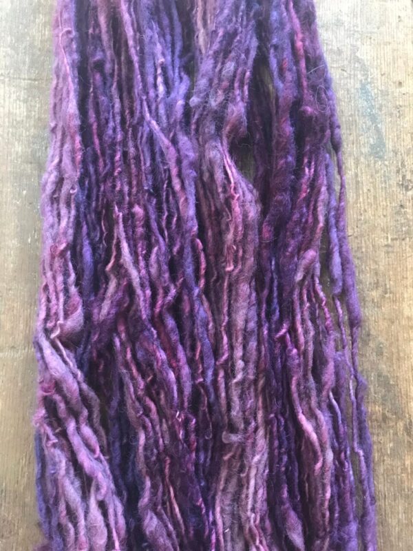Icelandic wool, plummy purple 50 yards