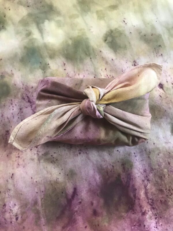 Tarot wrap – burgundy and green, naturally dyed