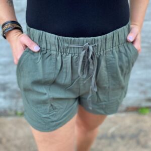 That’s What I Want shorts – Olive