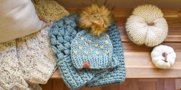 Crochet Puff Stitch Slouch Hat | Succulent Blue