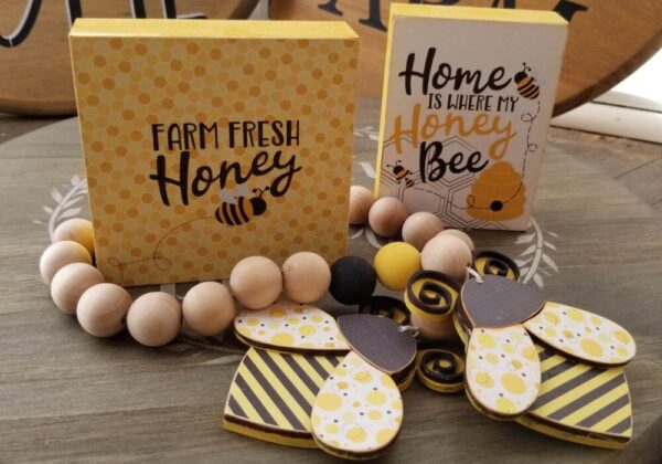 Three Piece Bee Decor Set