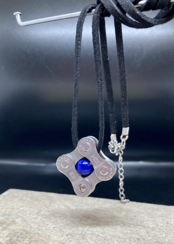 Suede Bike Chain Necklace – Blue Lapis Lazuli