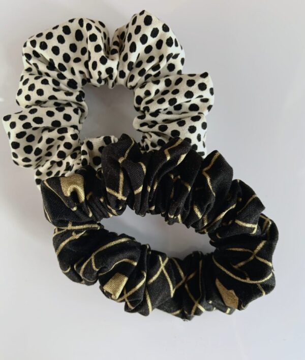 Set of 2 Chic Scrunchies