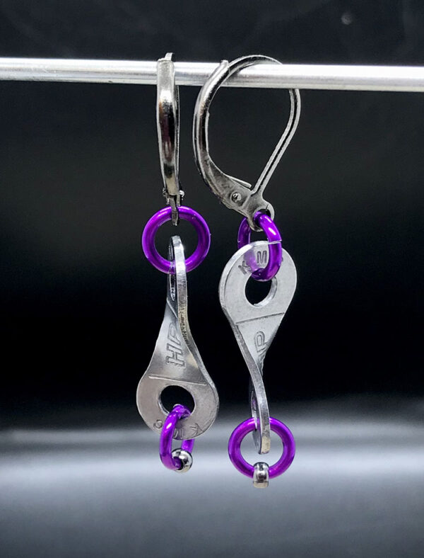 Twist – Purple Earrings