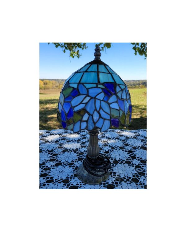 Stainded Glass Tiffany Style Table Lamp