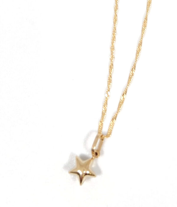 Star Necklace in 14K Yellow Gold