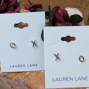 XO Love Studs – Gold