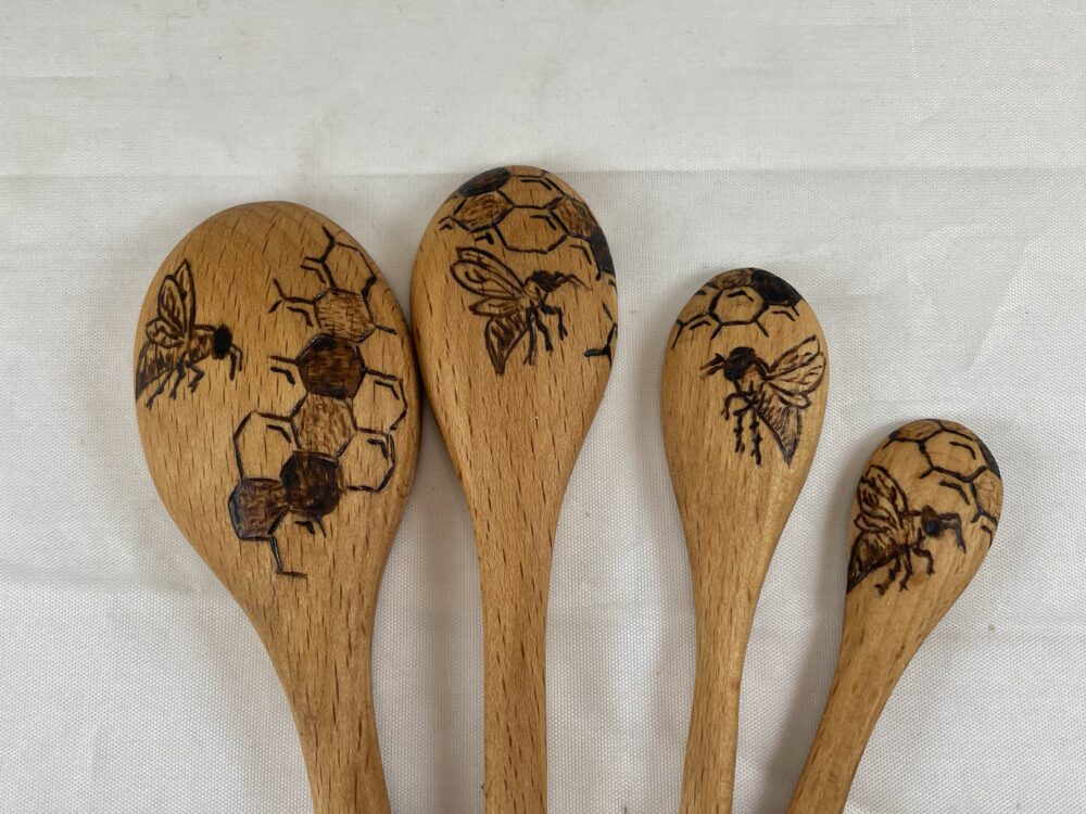 Beehive Handmade: Flower Measuring Spoon Set