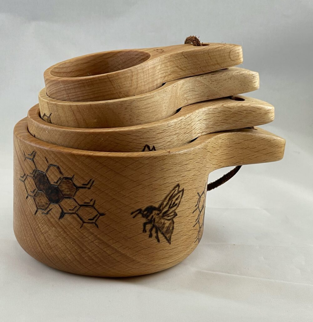 Baking box, Bee gifts, Bee hive, Measuring cups, Wood measuring