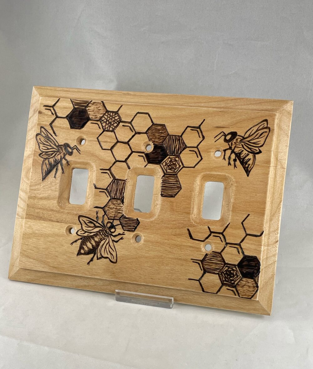 WORKER BEES HONEYCOMB MAKING HONEY LIGHT SWITCH OUTLET WALL PLATES KITCHEN  DECOR