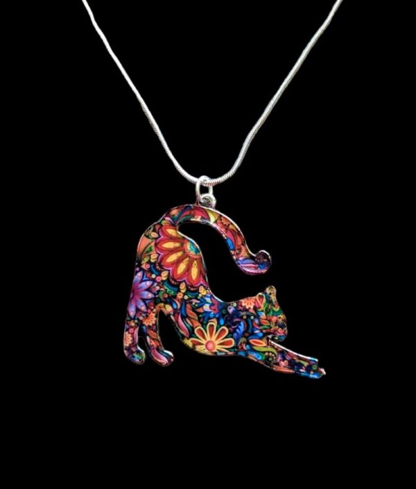 Mosaic Stretching Cat Necklace