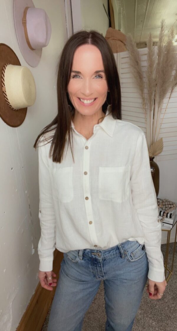 Stacey’s Linen Button Down