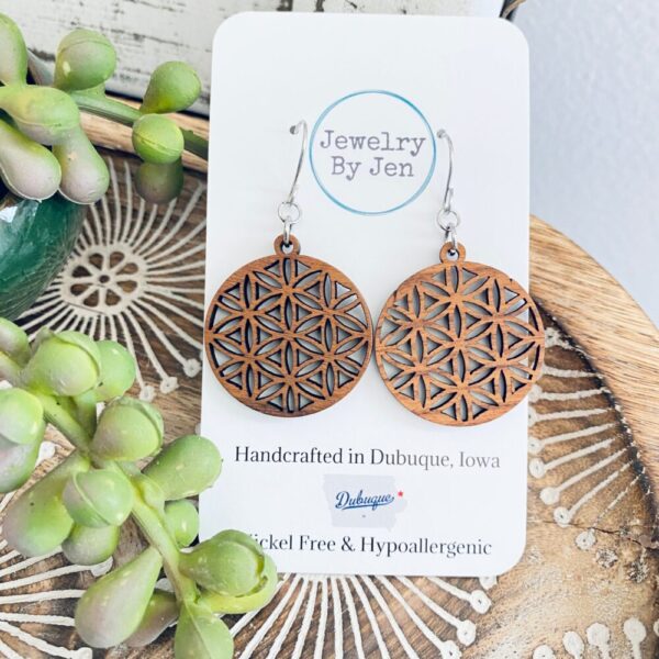 Wood Floral Round