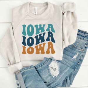 Retro Iowa Crew Neck