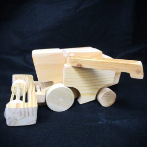 Wooden Toy – Wooden Combine with Two Removable Heads – Woodworker Ray Agnew