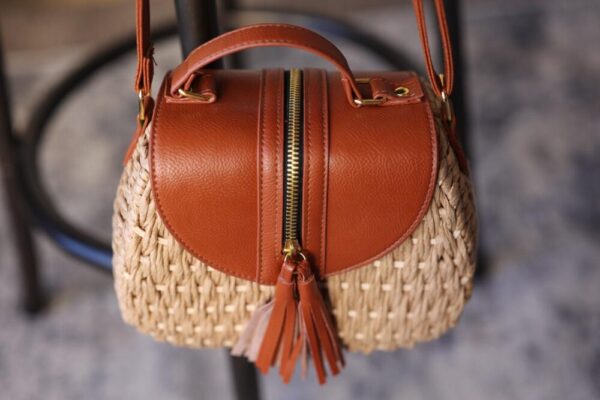 Khaki Bamboo Weaving Leather Shoulder Handbag