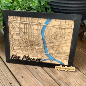 Des Moines, Iowa – City Map Layered Sign – Laser Cut Wood Wall Hanging