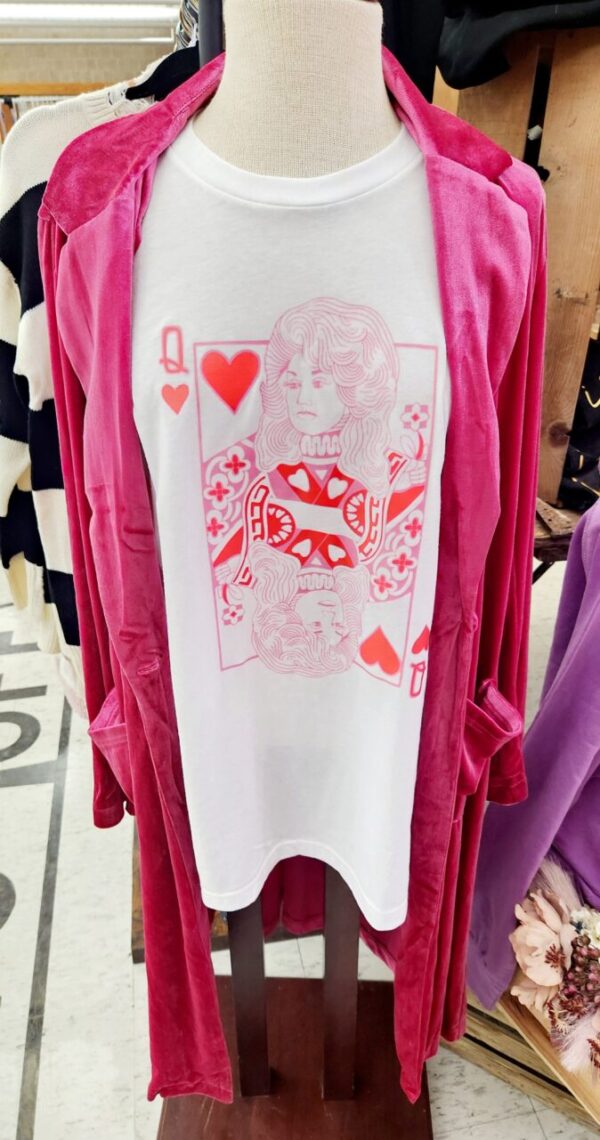 Dolly, Queen of Hearts Graphic Tee