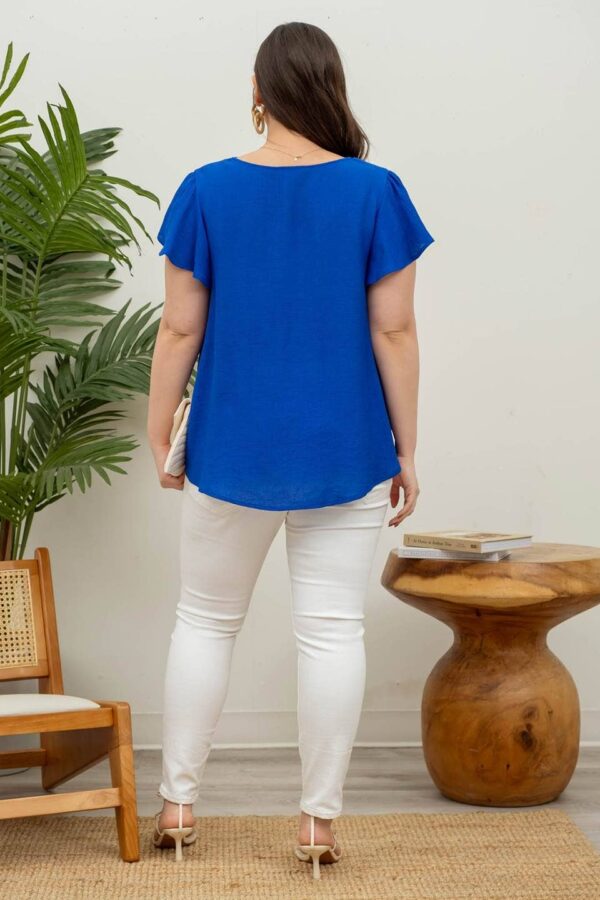 Riley’s Plus Scalloped Blouse