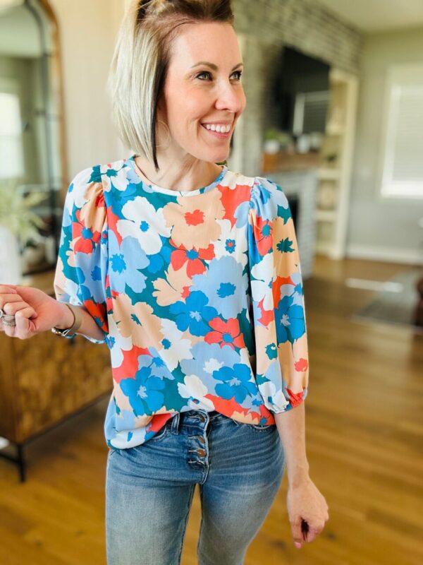 3/4 Sleeve Bold Floral Top