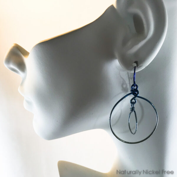 Niobium Rainbow Double Hoop Dangle Earrings – Shades of Blue