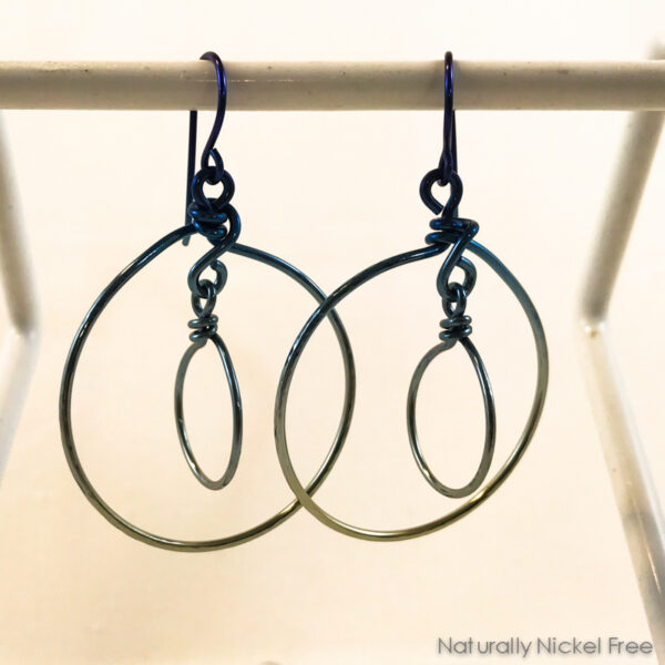 Niobium Rainbow Double Hoop Dangle Earrings – Shades of Blue