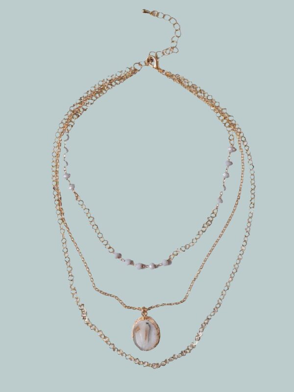 SWEET TO BE LOVED GREY SLICED AGATE GOLD LAYERED NECKLACE