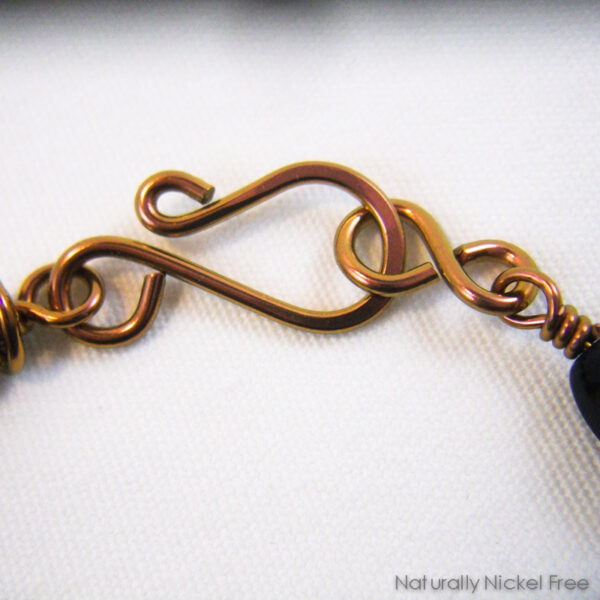 Dark Gold Niobium Chain Bracelet with Simple Black Beads