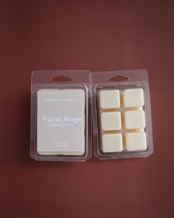 Warm Hugs Wax Melt | Cream + Cardamom