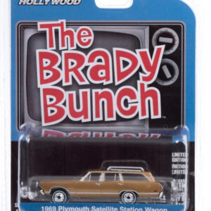 Greenlight 1:64 die cast “The Brady Bunch” 1969 Plymouth Satellite Station Wagon