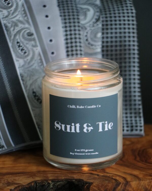 Suit & Tie Candle | Saffron + Cedarwood + Violet + Smoke