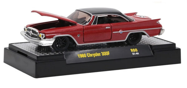 M2 Machines 1:64 die cast 1960 Chrysler 300F