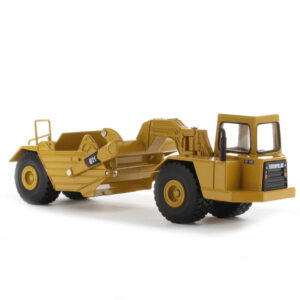 Diecast Masters 1:64 die cast CAT 611 Wheel Tractor Scraper