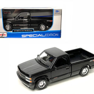 Maisto 1:24 die cast 1993 Chevy 454SS Pickup Truck Black