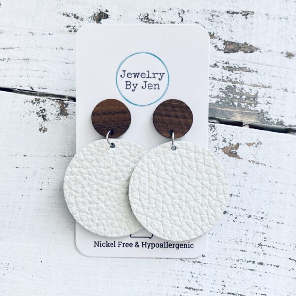 Wood Stud Earring: Cream