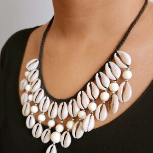 Cowrie Necklace Set White Beads