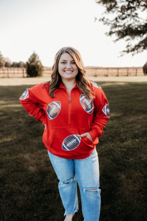 Kick Off Pullover-CURVY