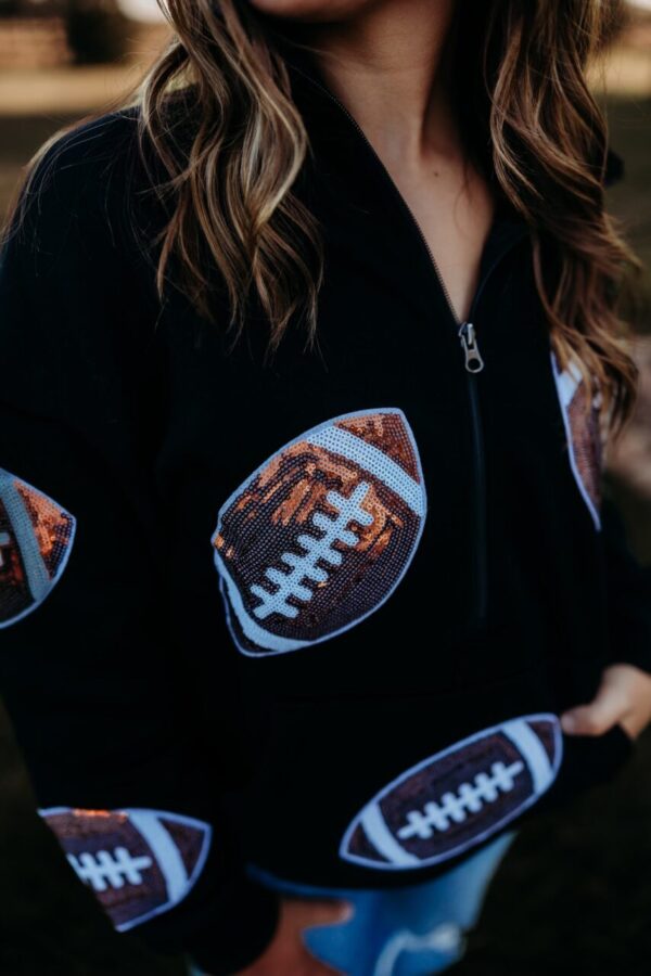 Kick Off Pullover