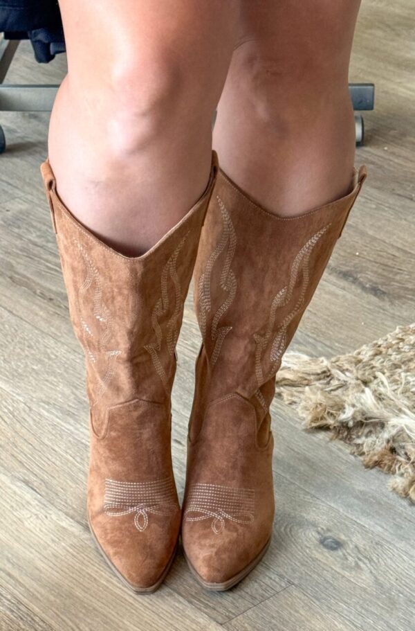 Headliner Wide Calf Boots