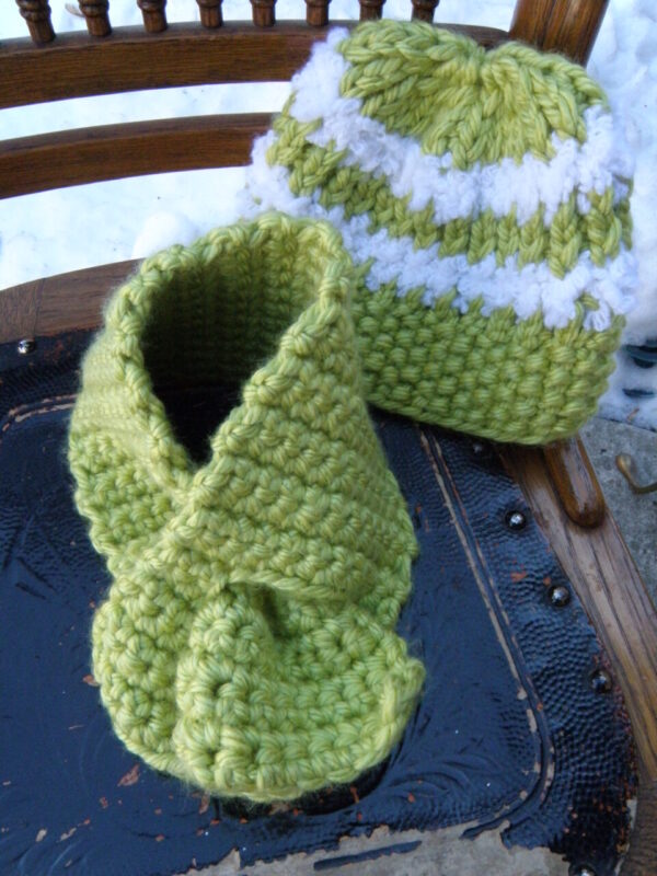 Lime Green Keyhole Scarf and Hat